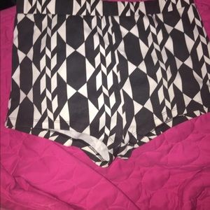 Forever 21 NWOT SHORTS